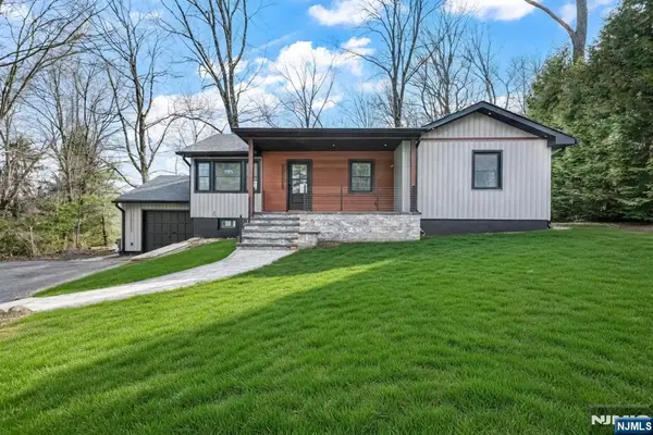 132 Upper High Crest Road, West Milford, NJ 07480