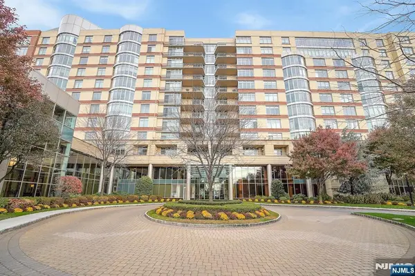 8100 River Road 209, North Bergen, NJ 07047