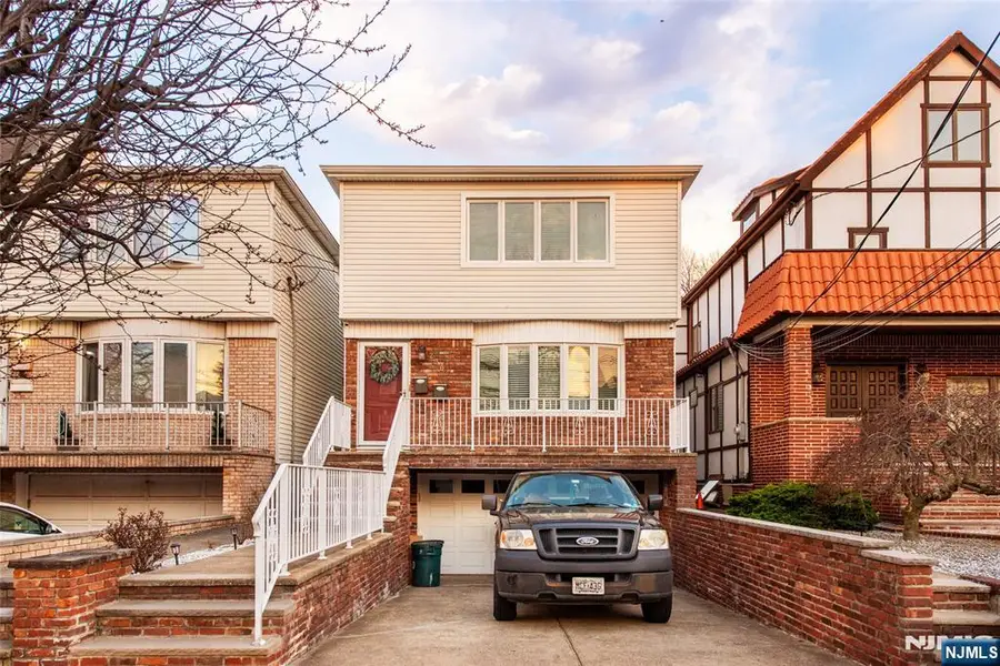 230 Avenue A, Bayonne, NJ 07002 - #2