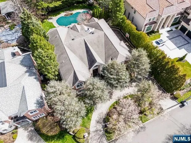 8 Willow Drive, Englewood Cliffs, NJ 07632 - #2
