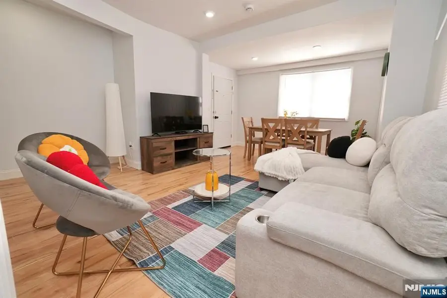 189 Summit Cross, Rutherford, NJ 07070 - #3