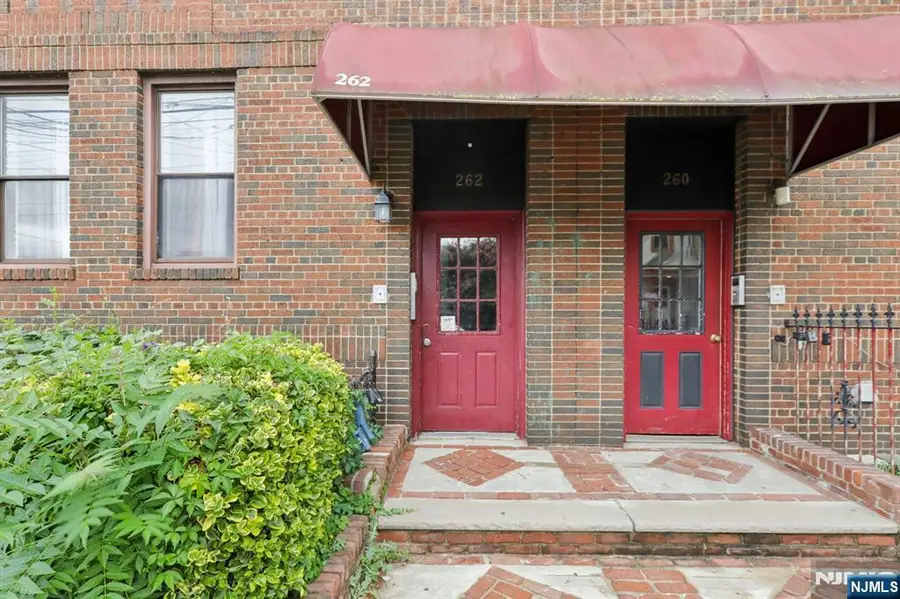 262 Clendenny Avenue 6, Jersey City, NJ 07304 - #3