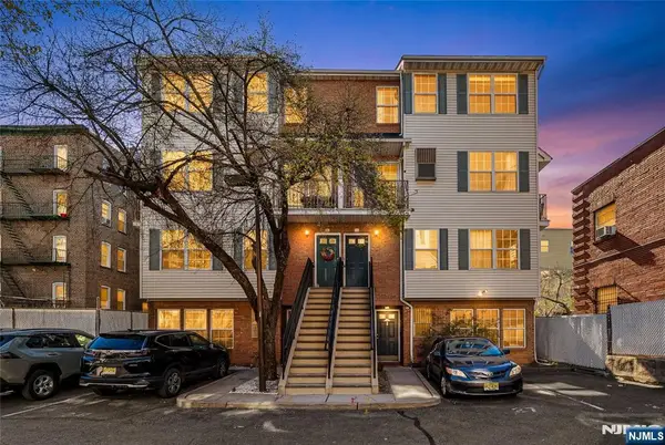 84 Union Street, Newark, NJ 07105