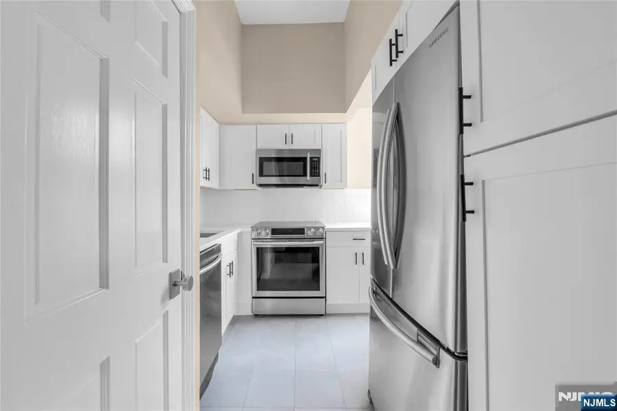 6816 Bellevue Avenue 3A, Guttenberg, NJ 07093 - #2