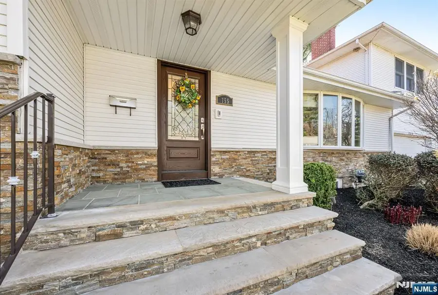 755 Neill Court, Oradell, NJ 07649 - #2