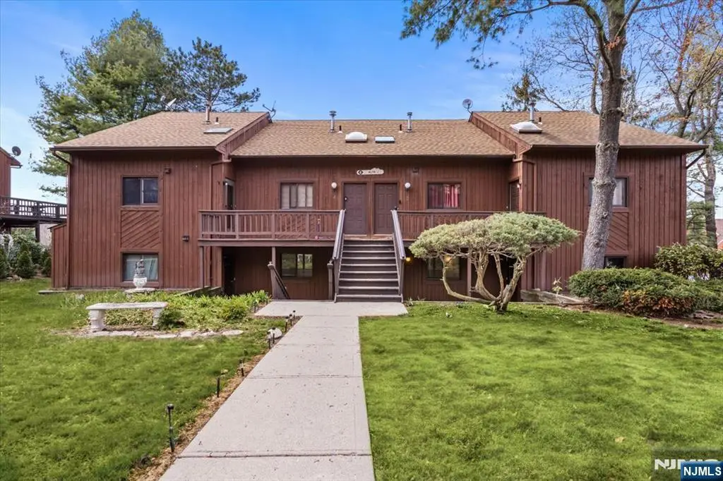 4 Alta Court 5, Vernon, NJ 07462 - #1