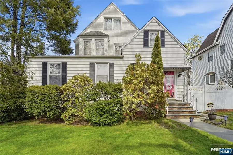 3 Stuyvesant Avenue, Kearny, NJ 07032 - #2