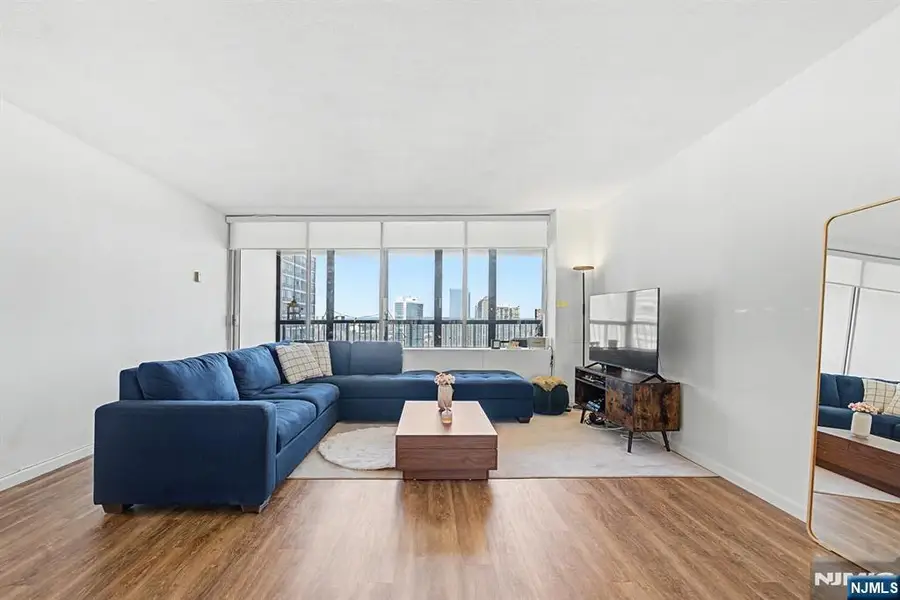 5 Horizon 2506, Fort Lee, NJ 07024 - #3