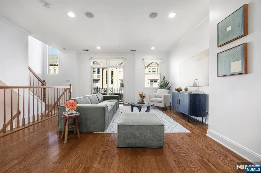 373 Kingston Court 373, West New York, NJ 07093 - #3