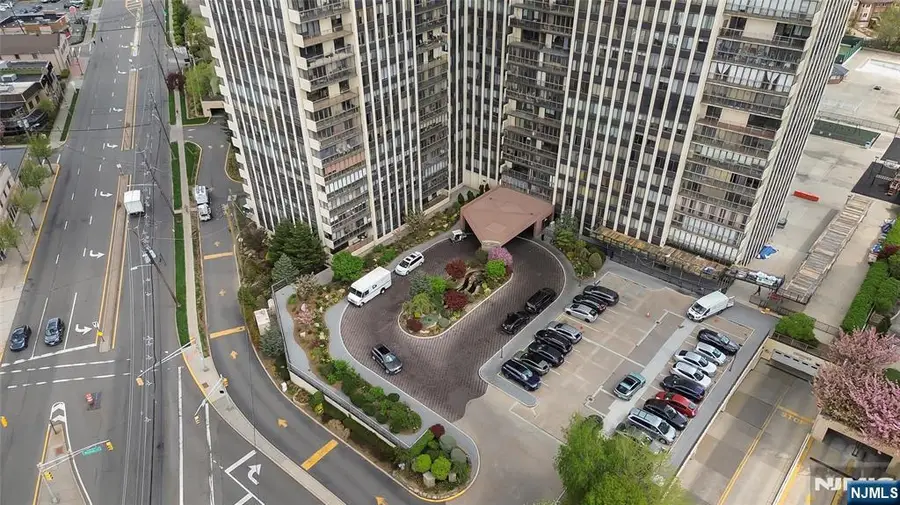 300 Winston L1, Cliffside Park, NJ 07010 - #2