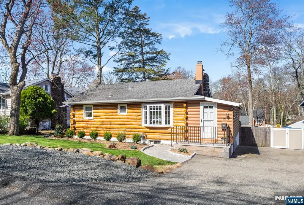 10 Lake Trail, Packanack Lake, NJ 07470 - #1