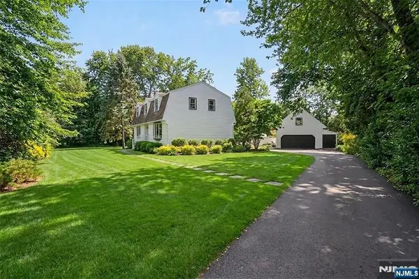 183 Wyckoff Avenue, Wyckoff, NJ 07481