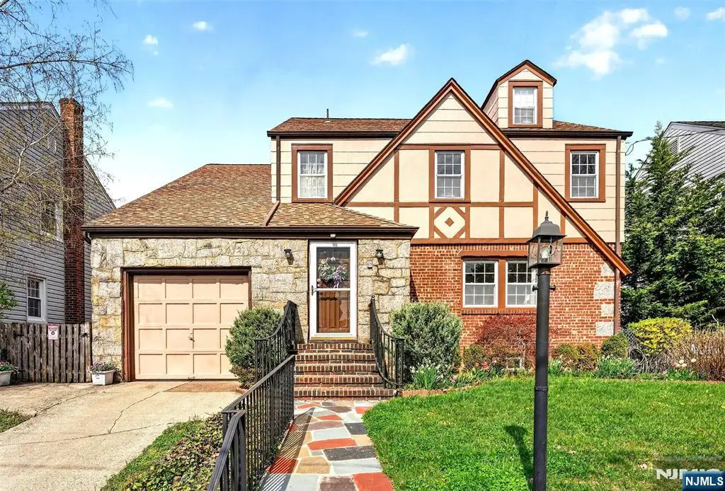 68 Ilford Avenue, North Arlington, NJ 07031 - #1