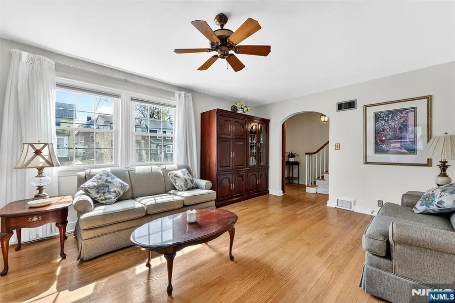 68 Ilford Avenue, North Arlington, NJ 07031 - #3