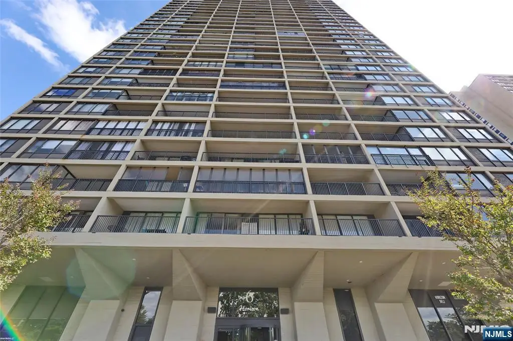 6 Horizon 2106, Fort Lee, NJ 07024 - #1