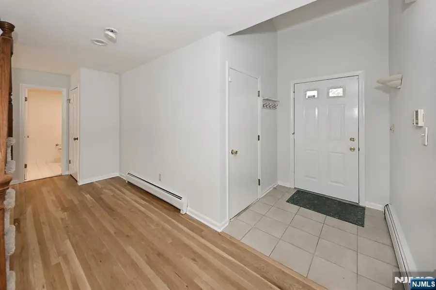 47 Bentley Drive, Franklin Lakes, NJ 07417 - #3