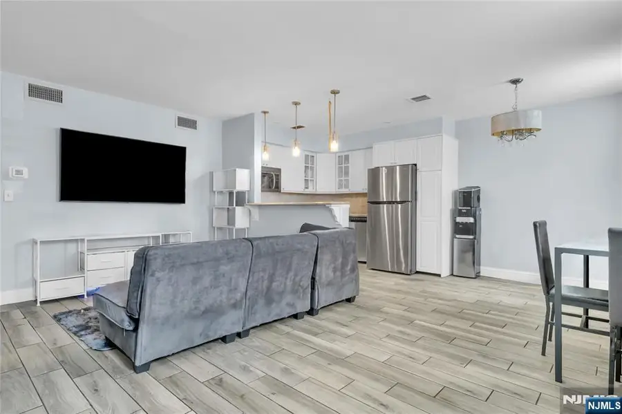 1003 Unicorn Way H1, Clifton, NJ 07011 - #3