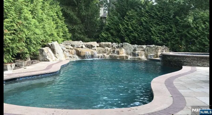 8 Wainwright Court, Closter, NJ 07624 - #2