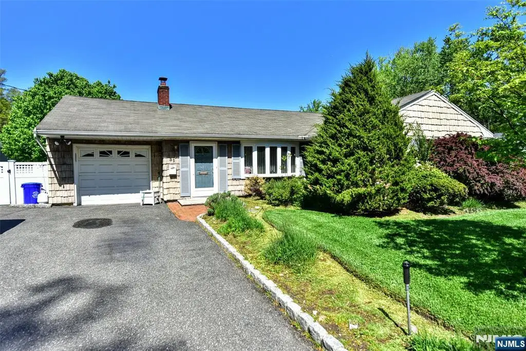 31 Susan Avenue, Midland Park, NJ 07432 - #1