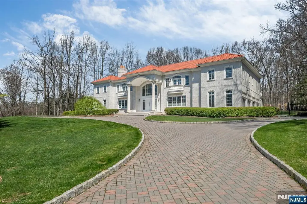 11 Alford Drive, Saddle River, NJ 07458 - #1