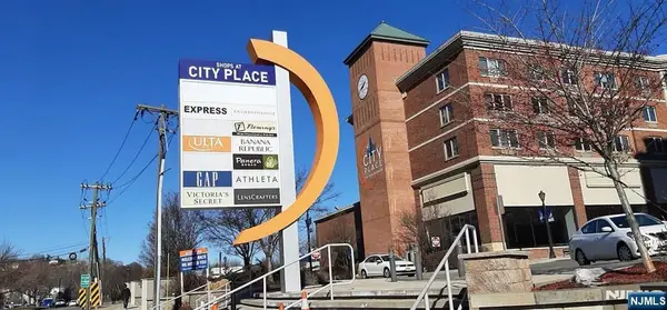 2301 City Place, Edgewater, NJ 07020