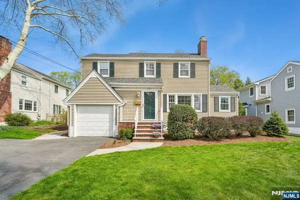 321 Kenilworth Road, Ridgewood, NJ 07450