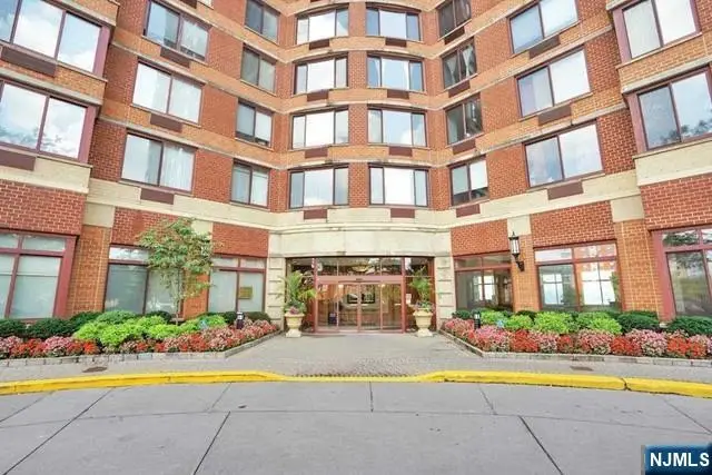 100 Old Palisade Road 3505, Fort Lee, NJ 07024 - #1
