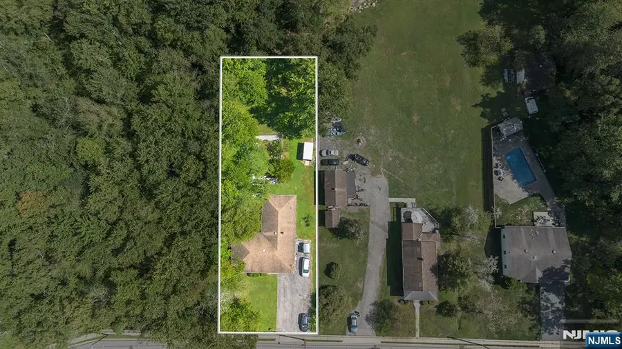 114 Van Dam Avenue, Bloomingdale, NJ 07403 - #2