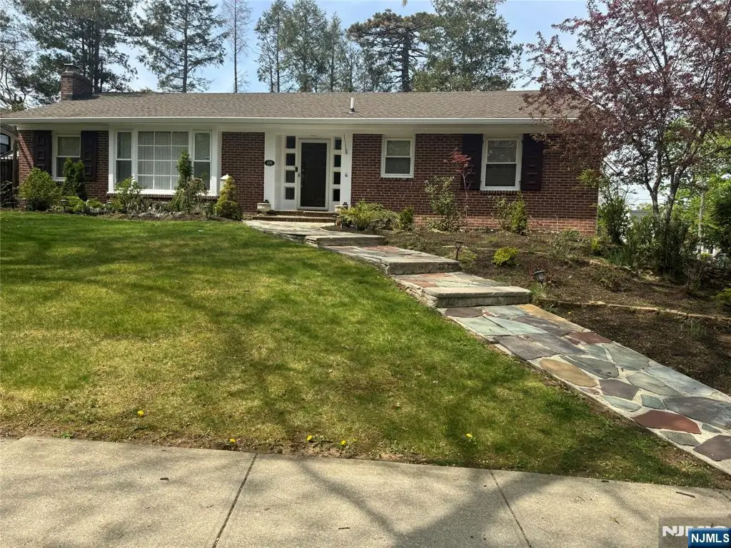 493-495 Berkeley Avenue, Orange, NJ 07050 - #1