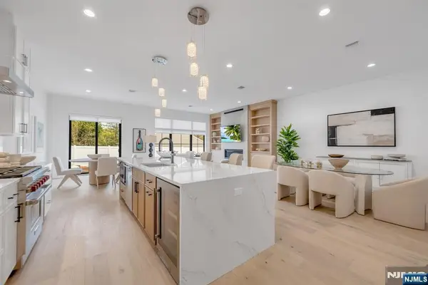 17 Feldman Court, Paramus, NJ 07652