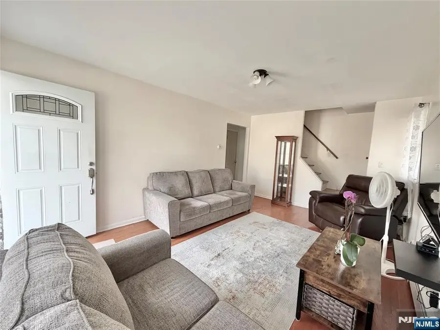 2 Sunnyside Place, Verona, NJ 07044 - #2