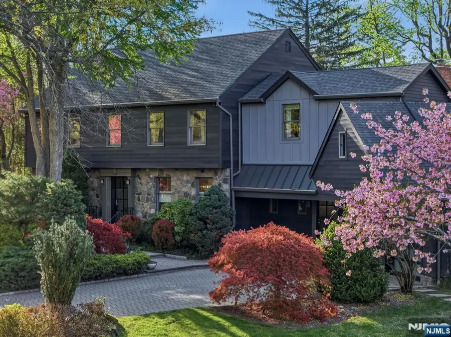 38 Trautwein Crescent, Closter, NJ 07624 - #2