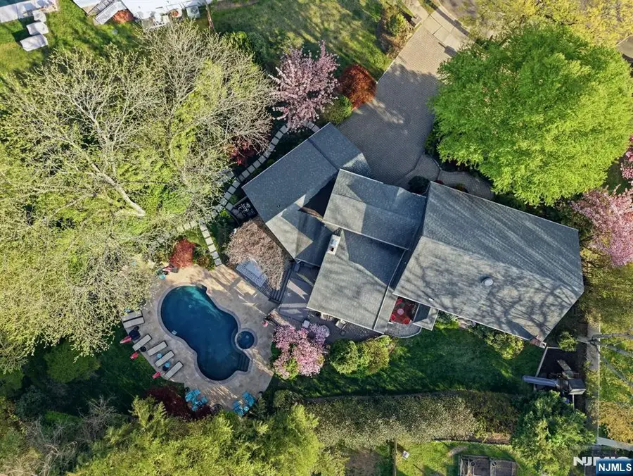 38 Trautwein Crescent, Closter, NJ 07624 - #3