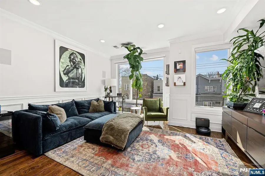 948 Summit Avenue 2, Jersey City, NJ 07307 - #2