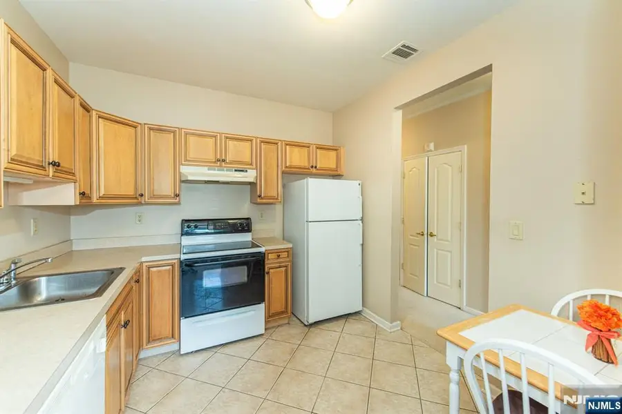 375 Rifle Camp Road 202, Woodland Park, NJ 07424 - #3