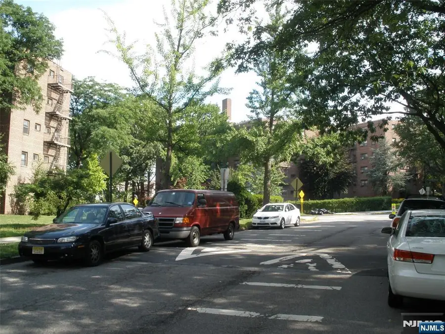 3021 Edwin Avenue 4B, Fort Lee, NJ 07024 - #2