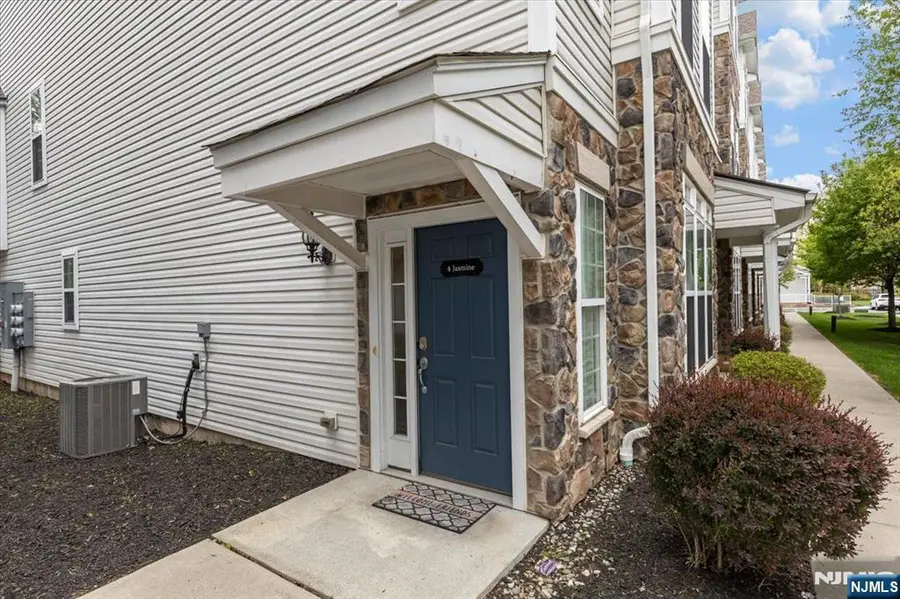 4 Jasmine Lane 1202, Garfield, NJ 07026 - #2