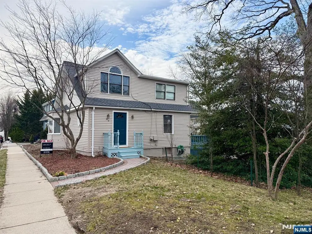 80 Roosevelt Avenue, Bergenfield, NJ 07621 - #1