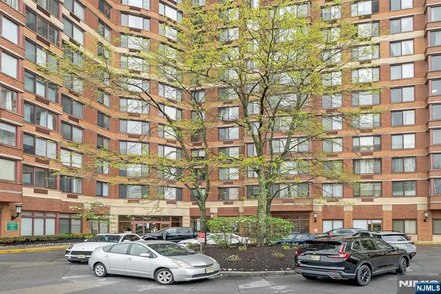 100 Old Palisade Road 917, Fort Lee, NJ 07024 - #2