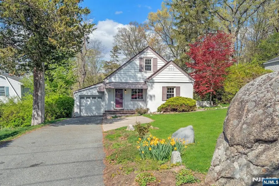 17 Andrew Avenue, Oakland, NJ 07436 - #3