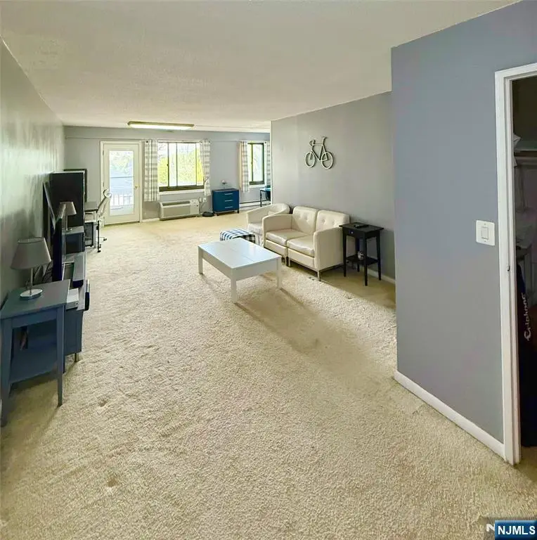 307 Prospect Avenue 4D, Hackensack, NJ 07601 - #2