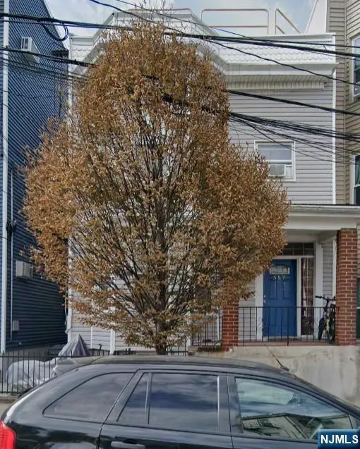 557 Hudson Avenue, Weehawken, NJ 07086