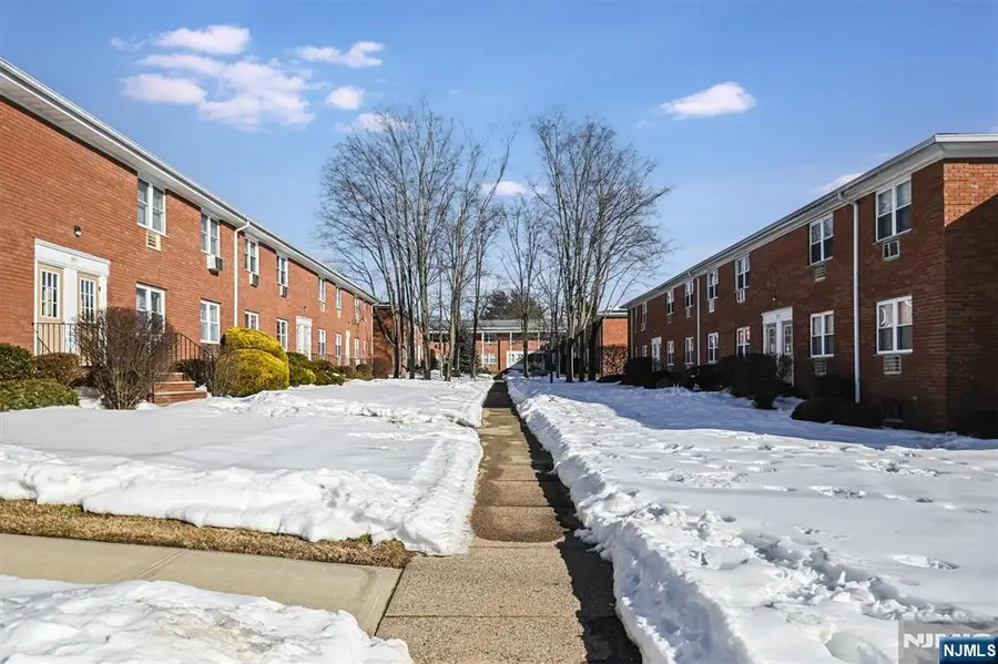 68 Knox Terrace 1B, Wayne, NJ 07470 - #3