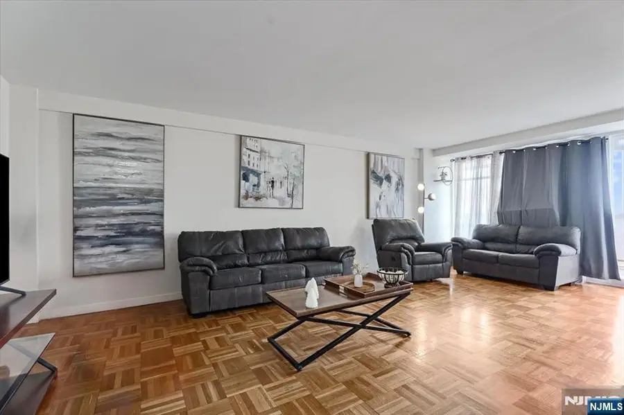 90 Prospect Avenue 7A, Hackensack, NJ 07601 - #2