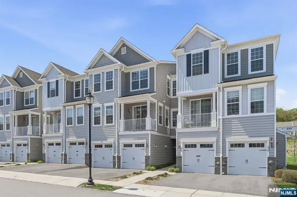 102 Sequoia Drive 1724, Cedar Grove, NJ 07009