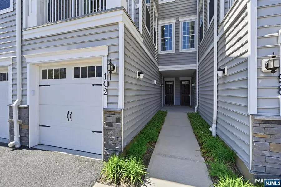 102 Sequoia Drive 1724, Cedar Grove, NJ 07009 - #3