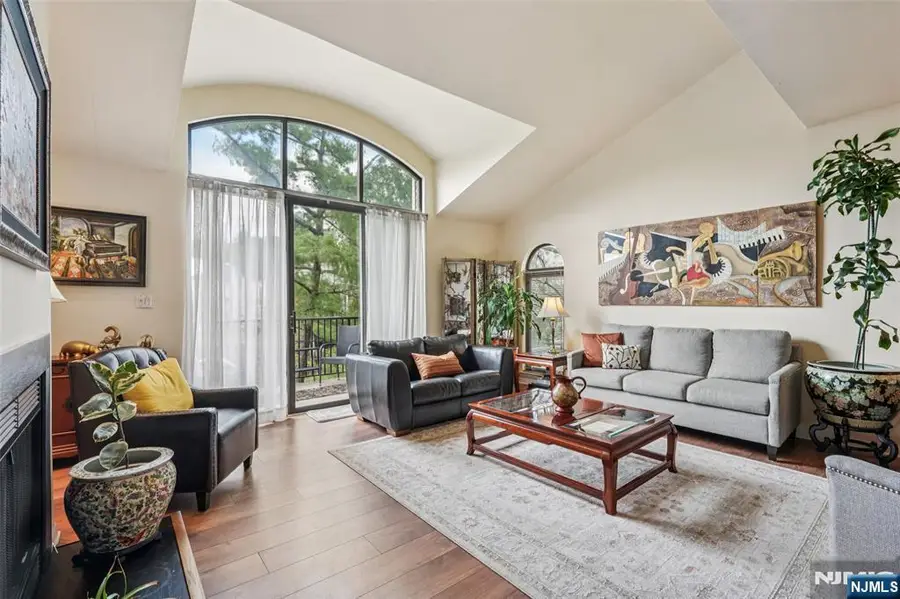 2 Carlyle Court, Teaneck, NJ 07666 - #2