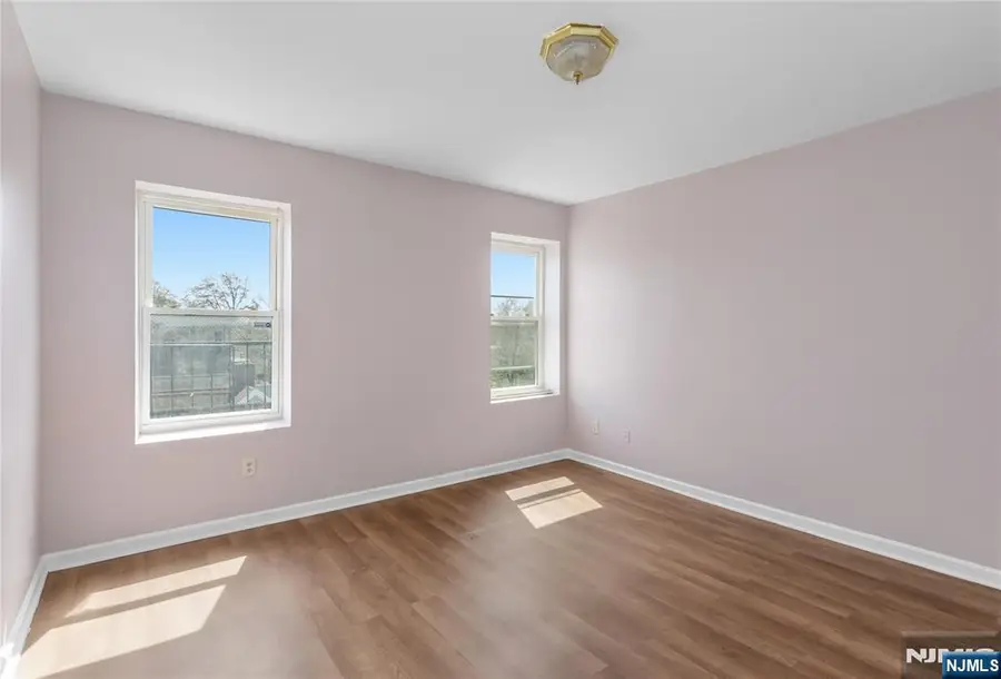 133 Maple Avenue 405, East Orange, NJ 07017 - #3