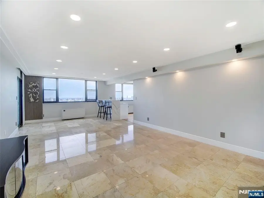 250 Gorge Road 29L, Cliffside Park, NJ 07010 - #2