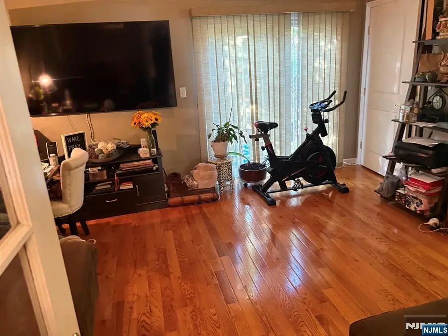 6 Central Avenue 3, Rochelle Park, NJ 07662 - #3